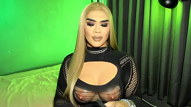 ChanelChancexxxx online show from August 7, 8:27 pm