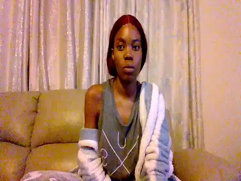 EbonyDivaxo online show from August 6, 6:37 pm