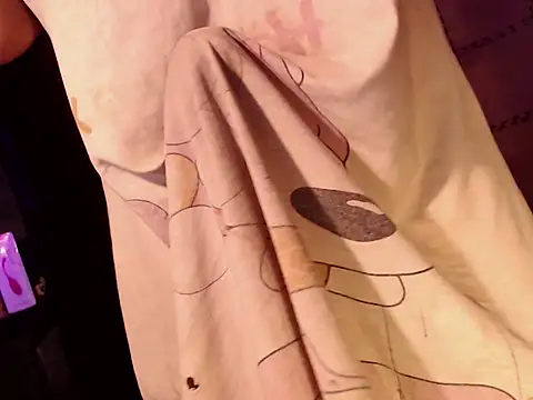 FlexibleYassi online show from April 13, 5:20 am