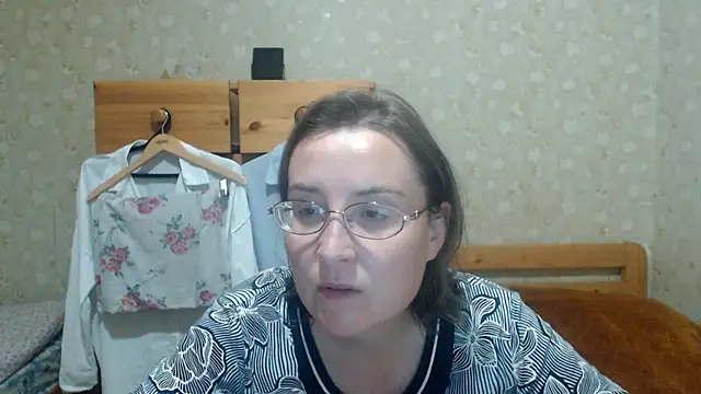 Smart Rose online show from December 14, 8:03 pm