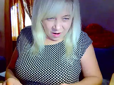Snapshot of AgoniA7 chatting on October 18, 10:07 am AgoniA7 online show from October 18, 10:07 am