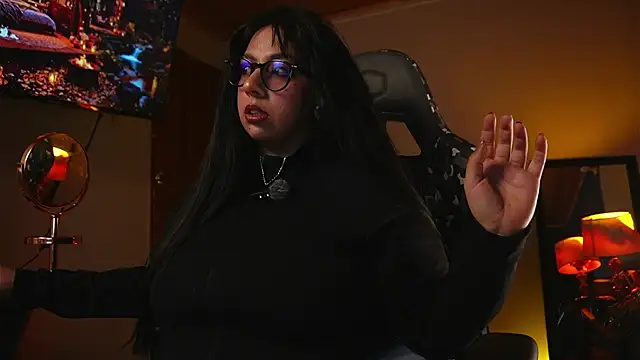 Snapshot of coraline_latin chatting on September 15, 10:50 pm coraline latin online show from September 15, 10:50 pm