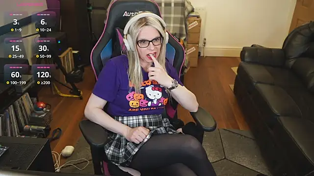 Snapshot of KelseyCobalt chatting on September 16, 9:12 pm KelseyCobalt online show from September 16, 9:12 pm