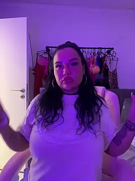  MelinaCurves  online show from July 27, 11:02 pm