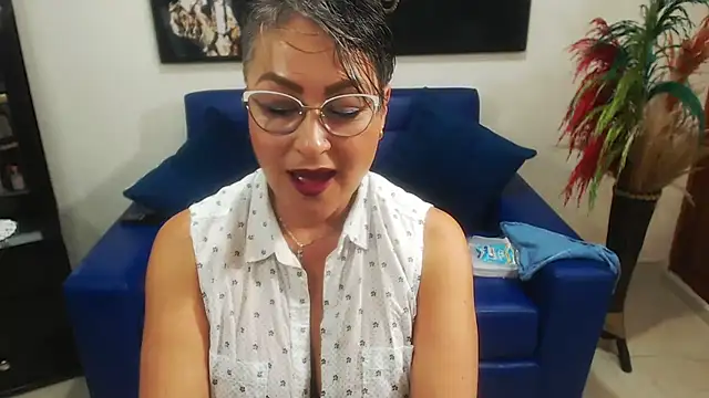 Tamara Luaren online show from October 22, 10:04 pm