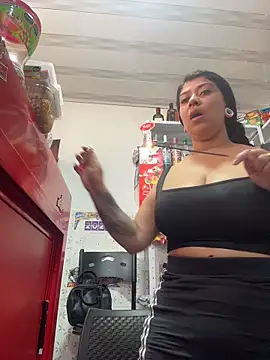 emilyjohanson online show from June 9, 4:39 pm