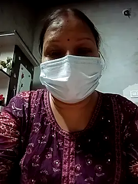 naughtymadam online show from April 17, 4:09 pm