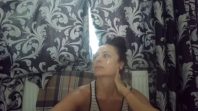 Snapshot of LindaStarS chatting on September 14, 6:11 am LindaStarS online show from September 14, 6:11 am