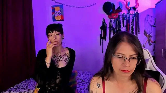 dungeongirls online show from May 1, 9:07 pm