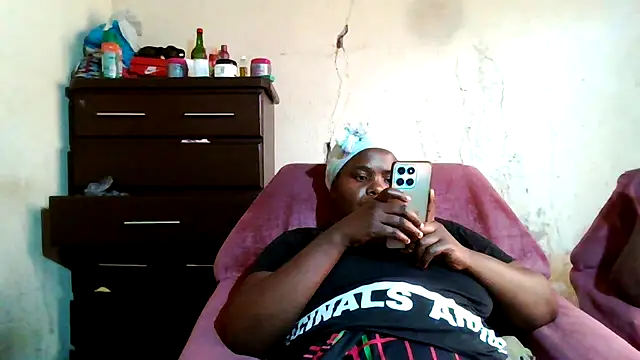 sexybigboobz online show from December 3, 11:34 am