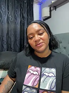 yanza2002 online show from December 3, 11:29 pm