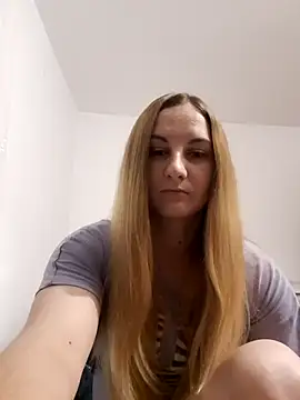 Claraxd8 online show from June 27, 12:01 am