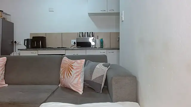 SoftRosee online show from February 20, 8:20 pm