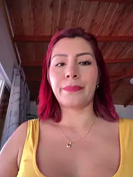 LINDA PATTY94 online show from June 1, 3:14 pm