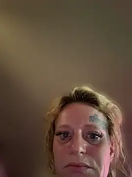 Missdannylove online show from July 22, 8:10 pm
