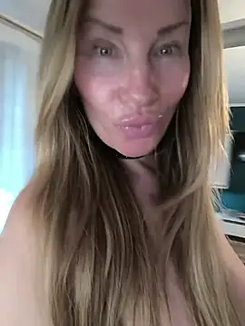 missjenn x online show from March 24, 4:01 pm