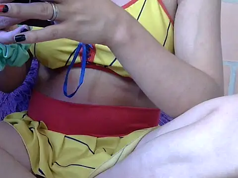 pamelasophia19 online show from April 11, 6:33 pm