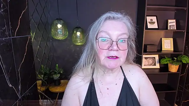 NataliMellow online show from April 21, 12:56 pm