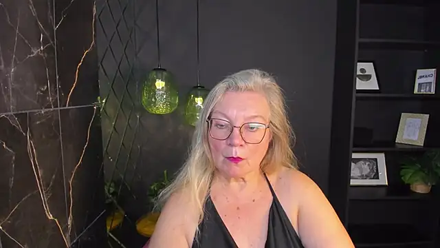 Snapshot of NataliMellow chatting on October 17, 1:14 pm NataliMellow online show from October 17, 1:14 pm