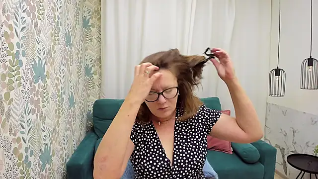 LeaPure online show from November 16, 5:09 am