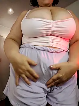Snapshot of Cherryboobss chatting on October 5, 3:44 am Cherryboobss online show from October 5, 3:44 am