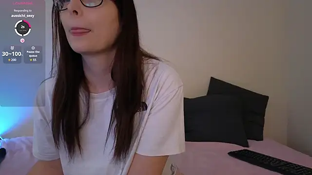 Germangirl1996 online show from April 18, 4:20 pm