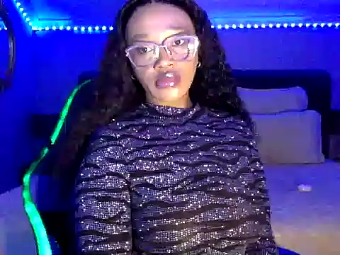 Snapshot of BOOTYBANGER24xx chatting on September 12, 1:50 am BOOTYBANGER24xx online show from September 12, 1:50 am