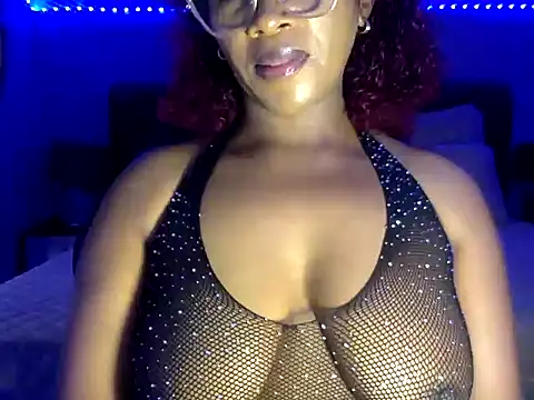 Snapshot of BOOTYBANGER24xx chatting on October 16, 3:42 am BOOTYBANGER24xx online show from October 16, 3:42 am