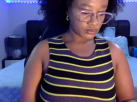 Snapshot of BOOTYBANGER24xx chatting on September 16, 1:24 am BOOTYBANGER24xx online show from September 16, 1:24 am