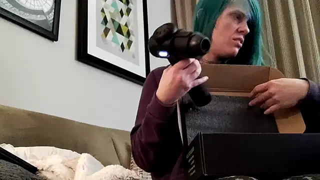 TheDaisyChaos online show from December 3, 4:53 pm