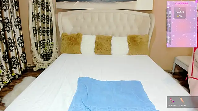 AnneRainn online show from March 13, 10:00 pm