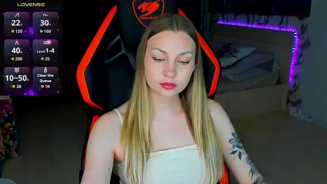 BiMolly online show from March 26, 11:06 pm