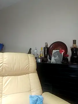 Snapshot of PichyPrettyPussy chatting on October 23, 7:53 pm PichyPrettyPussy online show from October 23, 7:53 pm