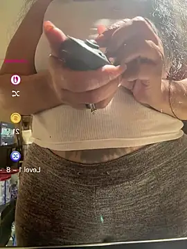 PichyPrettyPussy online show from June 29, 2:39 pm