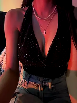 Cute crystal online show from September 17, 4:10 am