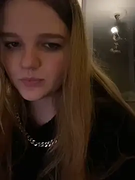 Snapshot of -MimmiLissa- chatting on October 15, 5:15 pm -MimmiLissa- online show from October 15, 5:15 pm