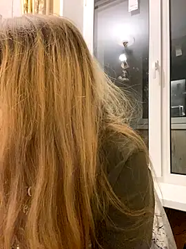 Snapshot of -MimmiLissa- chatting on October 3, 5:29 pm -MimmiLissa- online show from October 3, 5:29 pm
