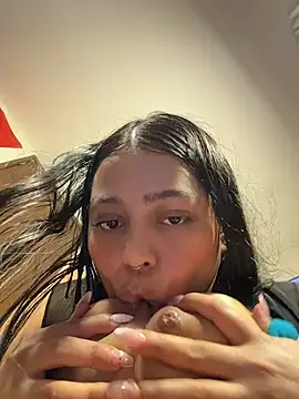 Naiara sex online show from July 20, 10:39 am