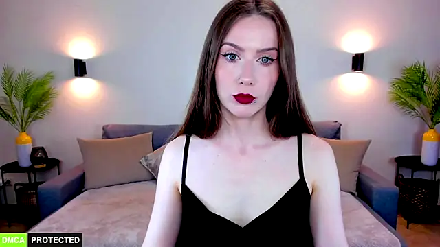 TheWoman   online show from July 3, 10:54 am