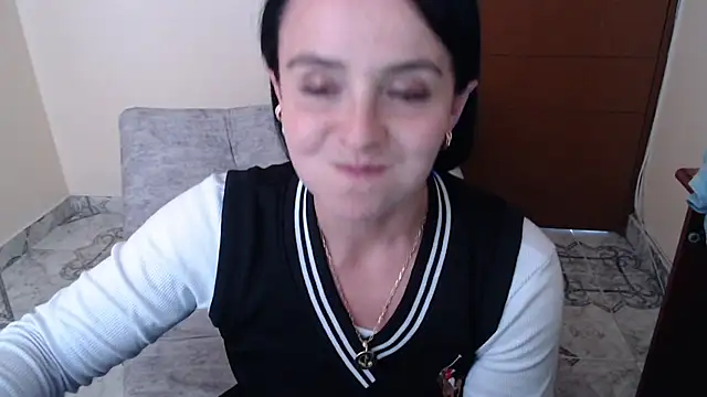 antara hotgirl online show from April 18, 8:09 pm