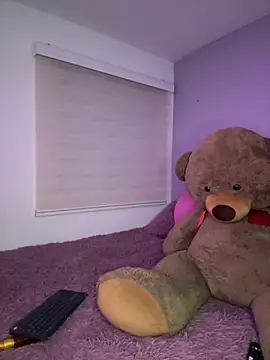 Sammy pink online show from December 3, 11:40 pm