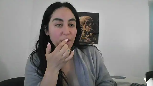 WetFlower69 online show from June 27, 1:28 pm