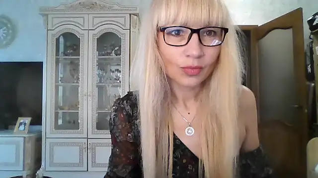 BarbaraKim online show from July 28, 10:02 am