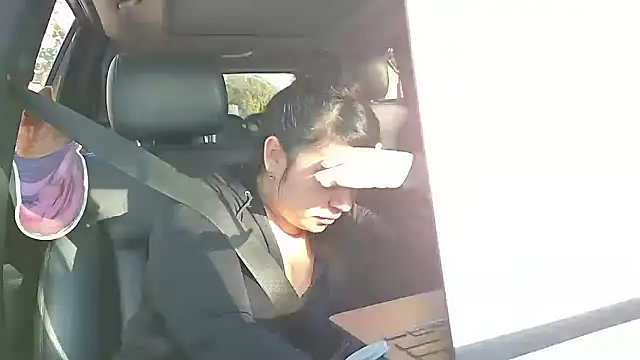 Foglove69 online show from January 8, 2:10 pm