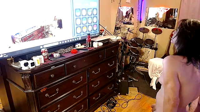 Snapshot of AerobicSleeve chatting on September 25, 5:06 am AerobicSleeve online show from September 25, 5:06 am