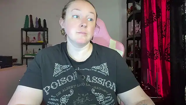 kisicaxx online show from July 26, 10:45 am