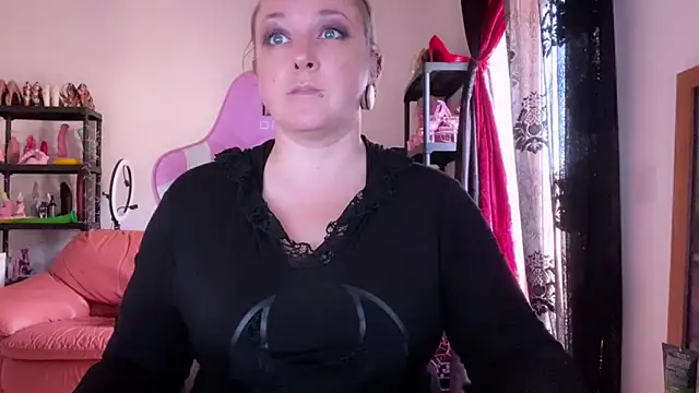 kisicaxx online show from November 11, 2:25 pm