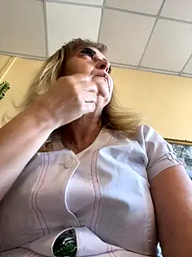 Irina2909xh online show from September 26, 8:45 am