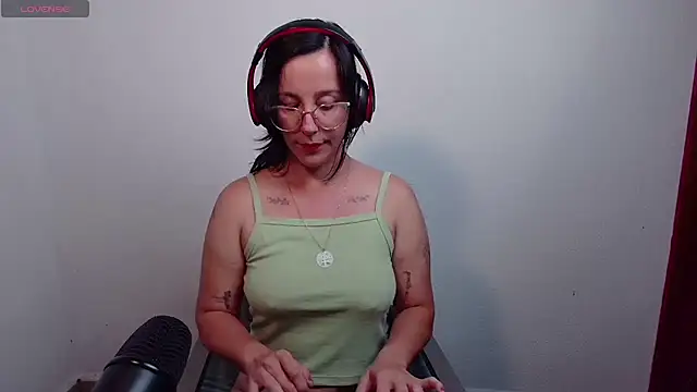 mahina84 online show from July 26, 11:01 pm