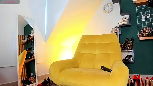 Ashley leon  online show from April 17, 2:41 pm